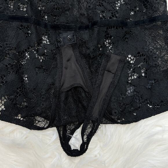 GUESS LOS ANGELES Black Lace Bodysuit Womens Size Small Baddie Grunge Velvet - Picture 4 of 6